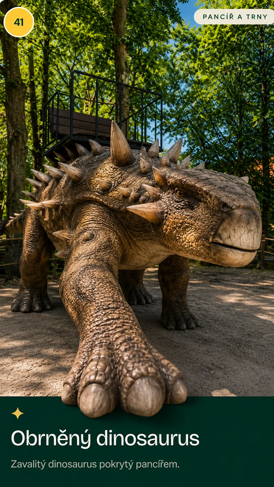 Obrněný dinosaurus, obří model v parku Svět obrů, Chlum u Třeboně